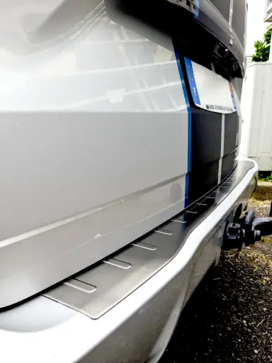 Série NEVADA | Protection de seuil arrière pour Custom II et T7